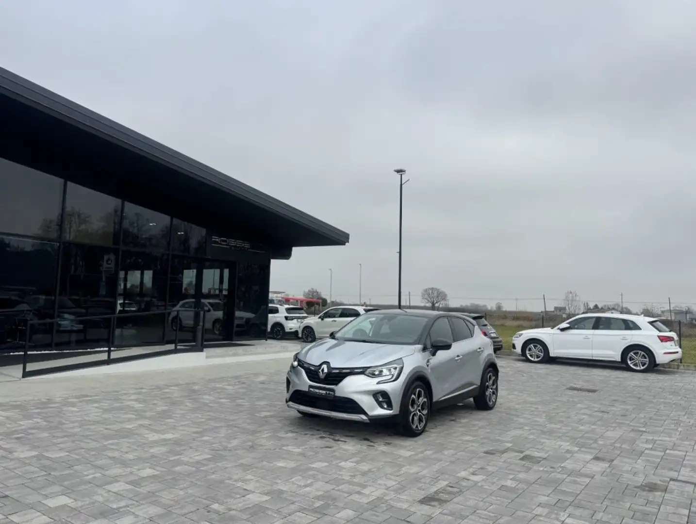 Renault Captur TCe GPL Intens ANCHE NEOPATENTATI Grigio - 2