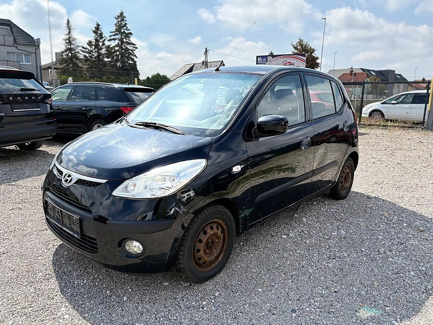 Hyundai i10 1,1 Entry Schwarz - 1