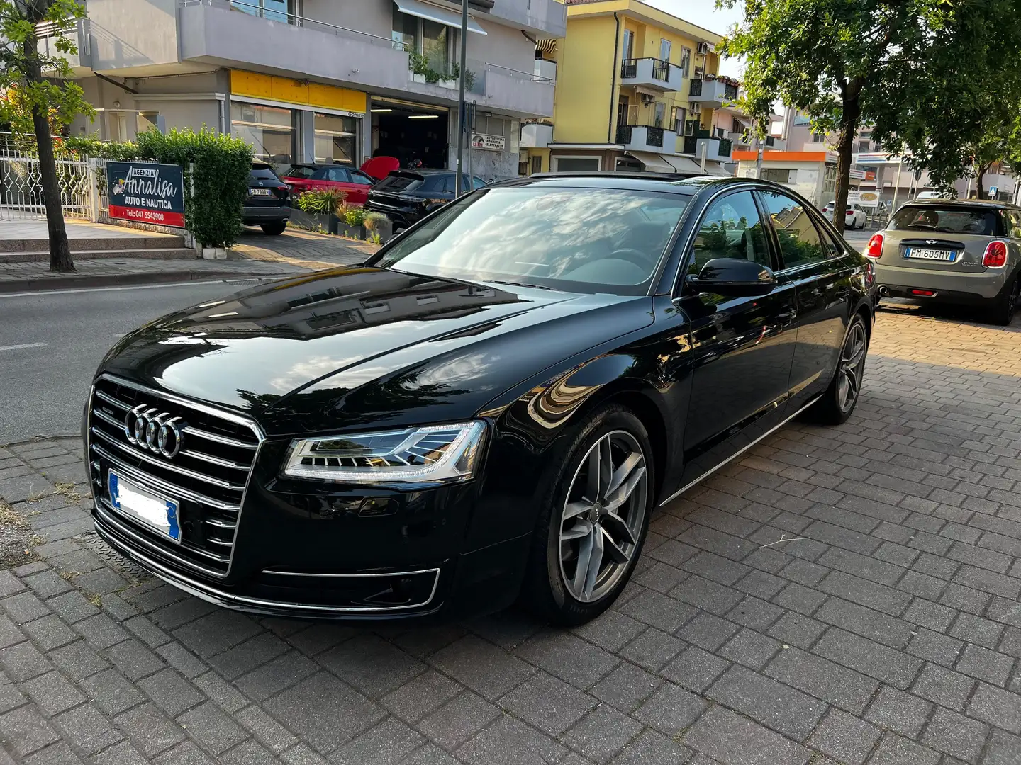 Audi A8 3.0 V6 tdi quattro tiptronic Noir - 1