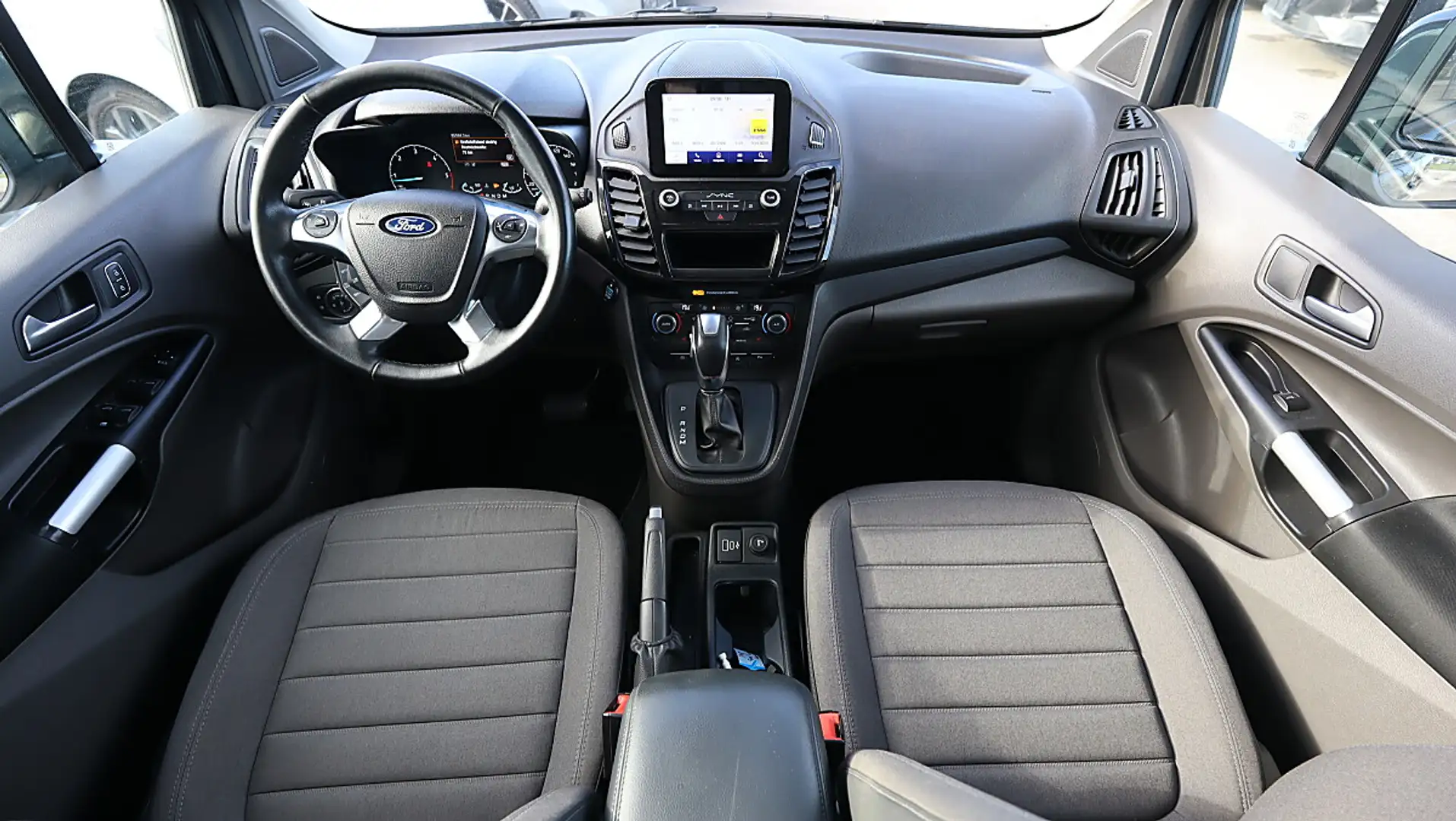 Ford Tourneo Connect LED 7 Sitzer Anhänger Pano ACC ... Schwarz - 2