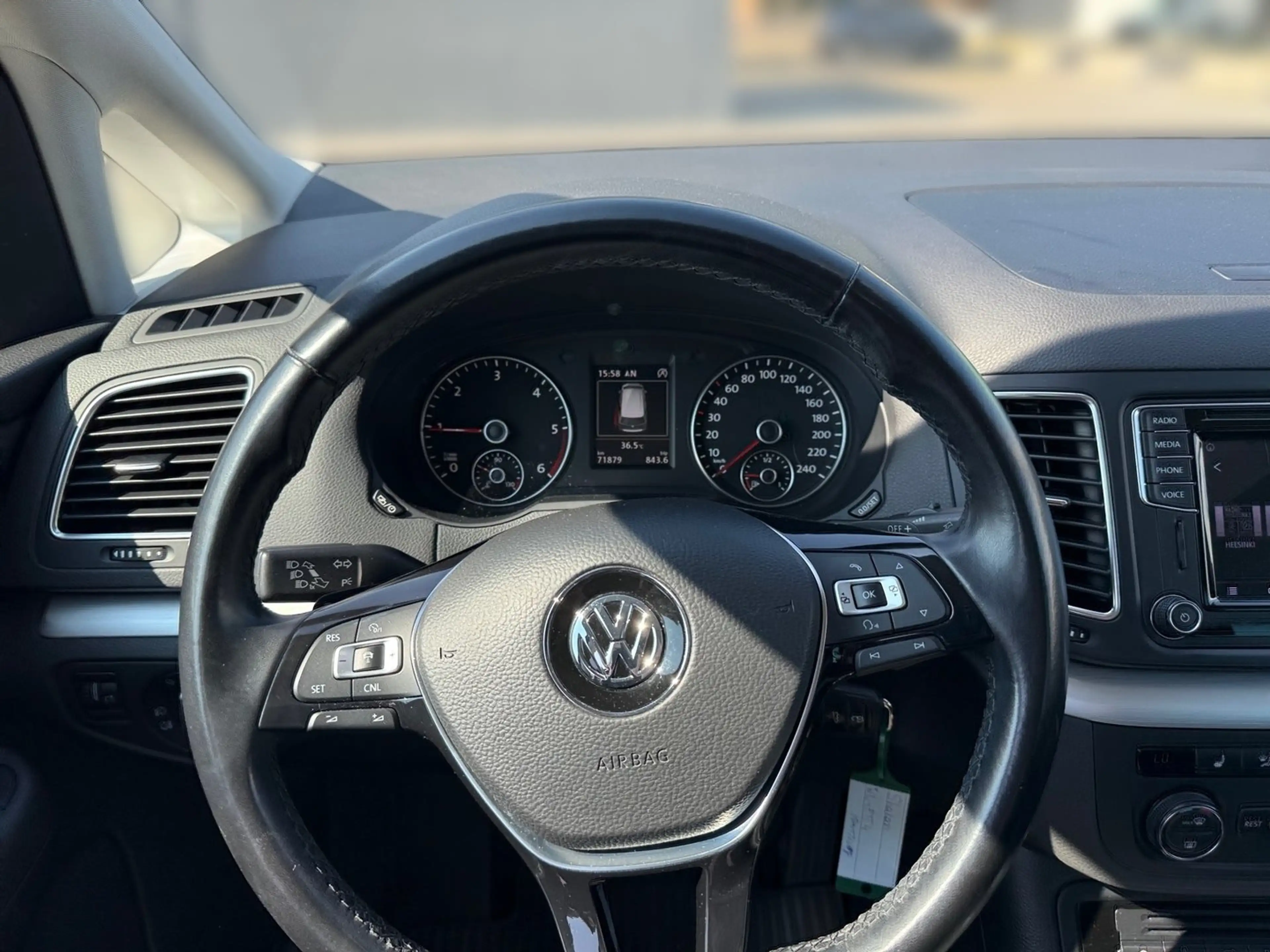 Volkswagen Sharan Business TDI SCR DSG 7-Sitzer — photo 14