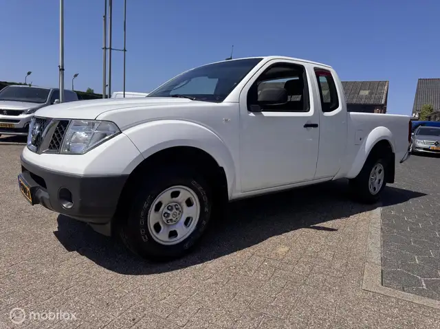 Nissan Navara 2.5 dCi XE King Cab 57800 km NAP Marge !!!