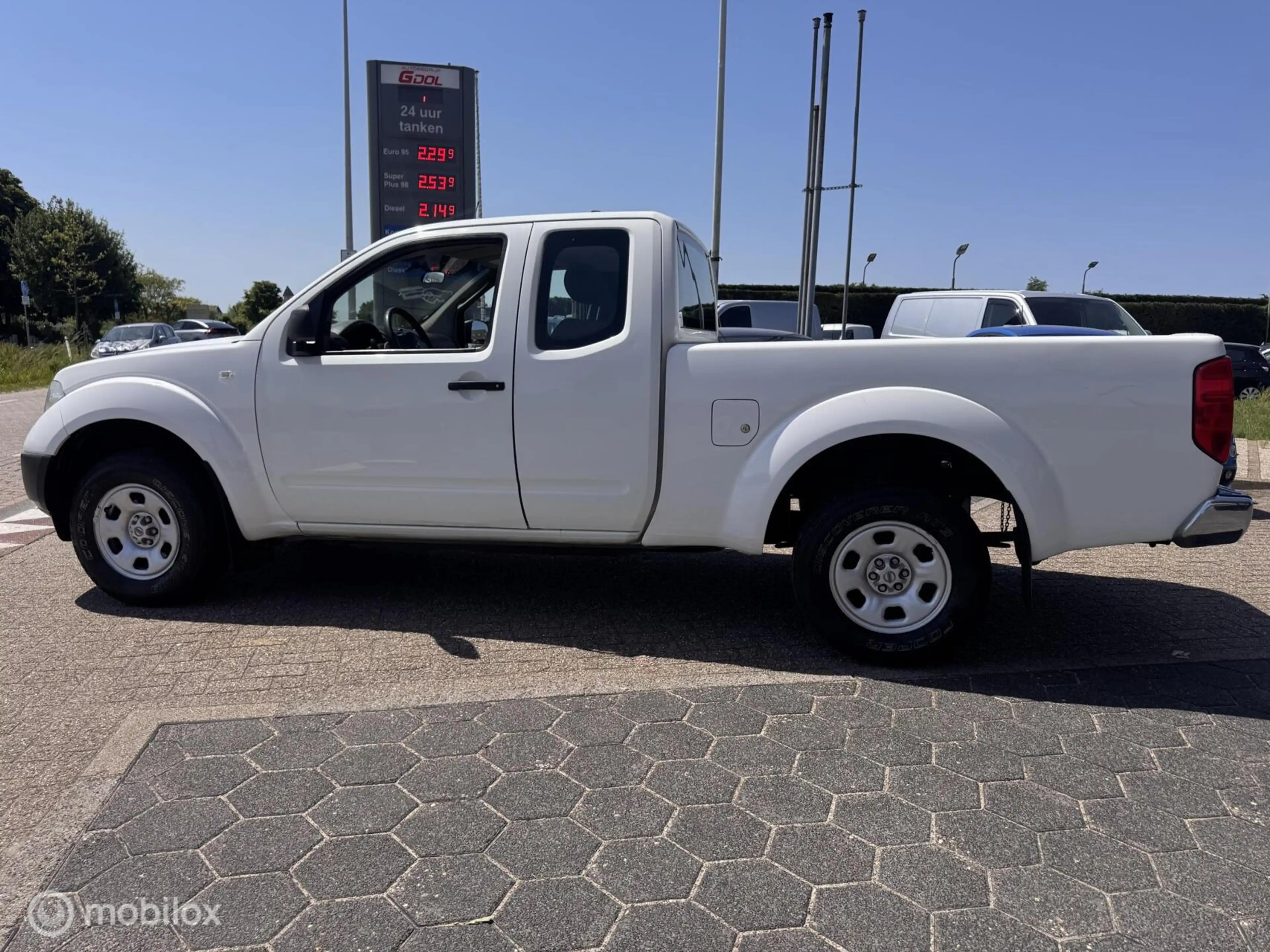 Nissan Navara 2.5 dCi XE King Cab 57800 km NAP — photo 7