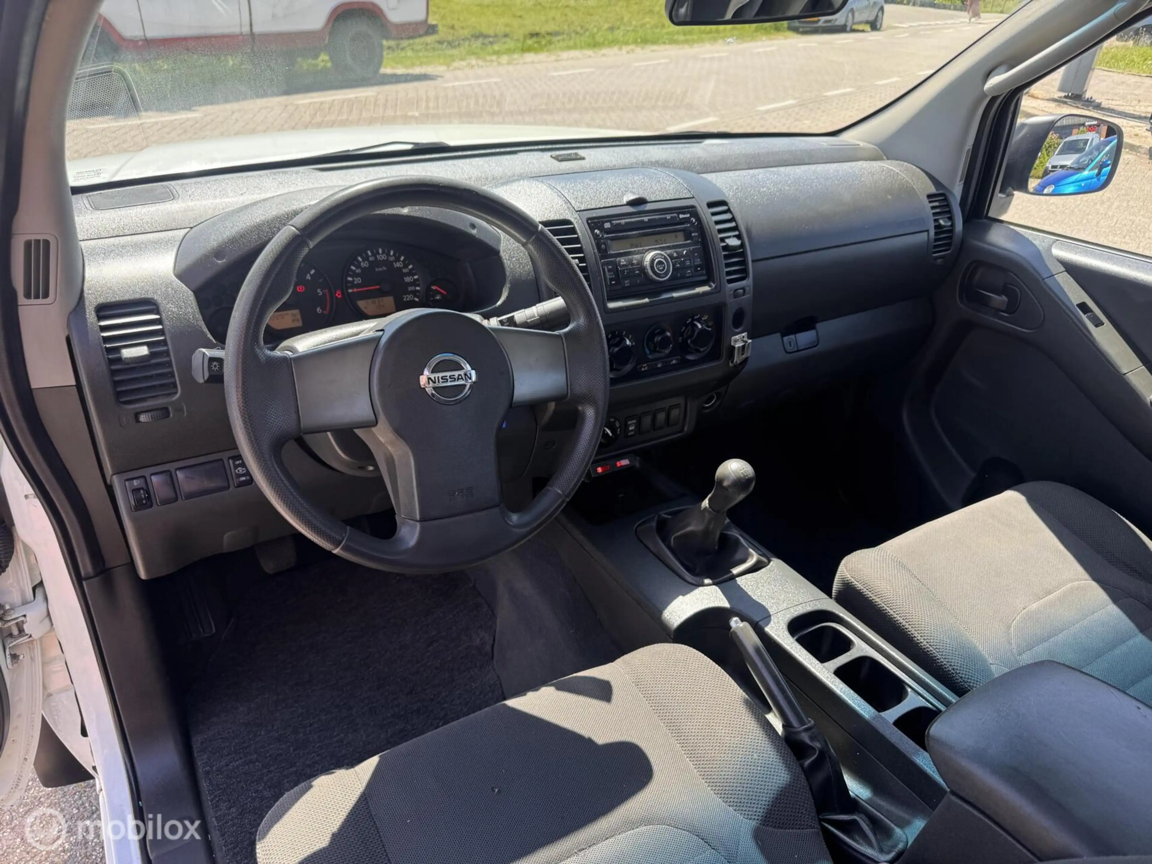 Nissan Navara 2.5 dCi XE King Cab 57800 km NAP — photo 9