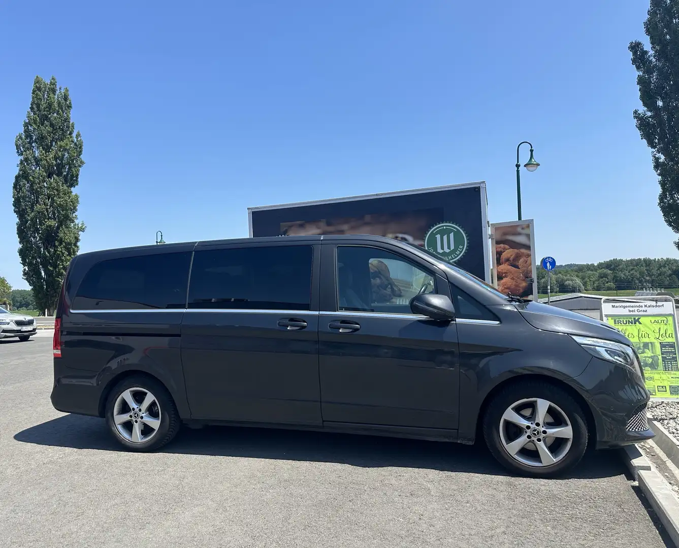 Mercedes-Benz V 220 d Avantgarde Lang 8-Sitze StHz ACC LED Carplay Schwarz - 1