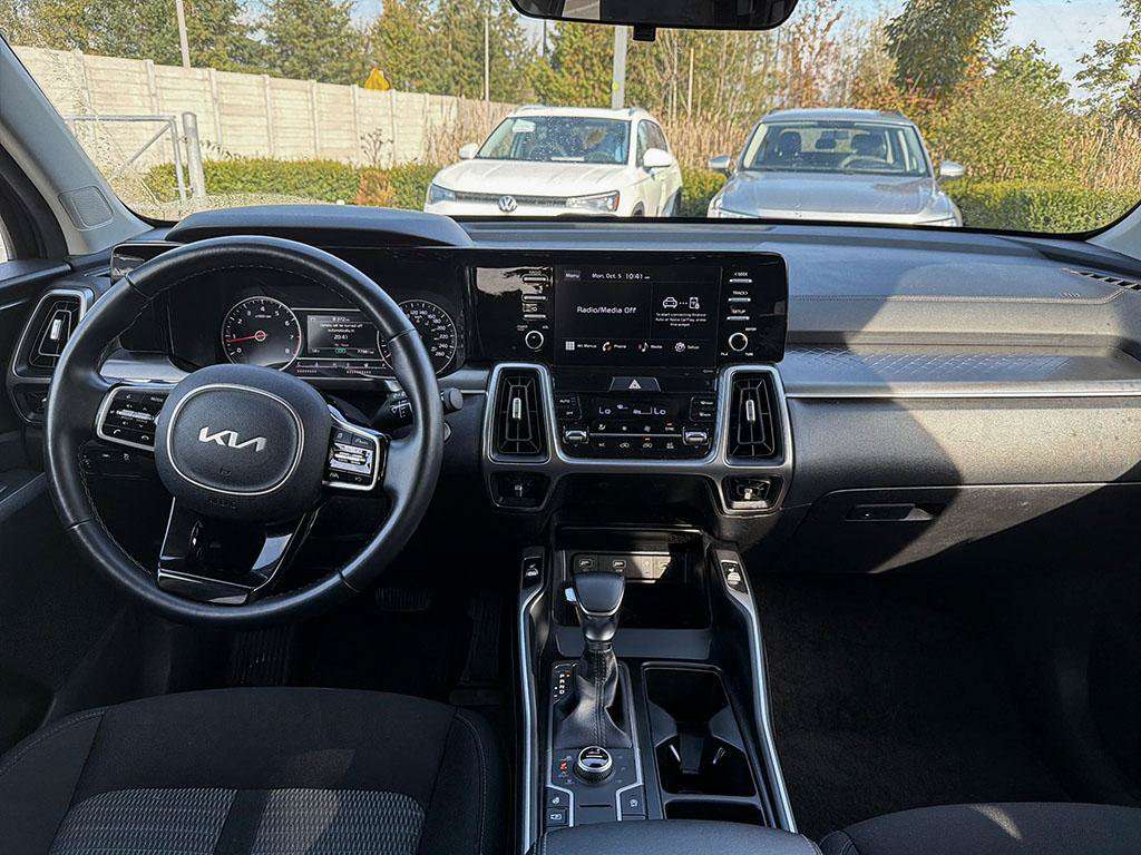 used 2022 Kia Sorento car, priced at $26,438