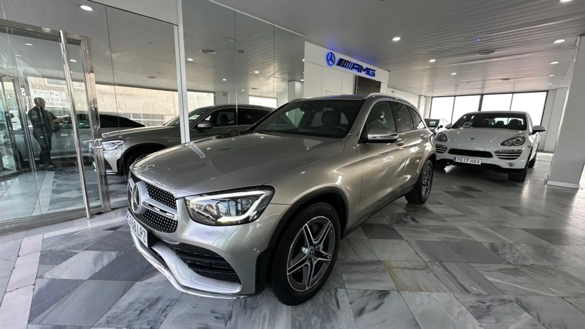 Mercedes-Benz GLC 220 220d 4Matic 9G-Tronic Beige - 1