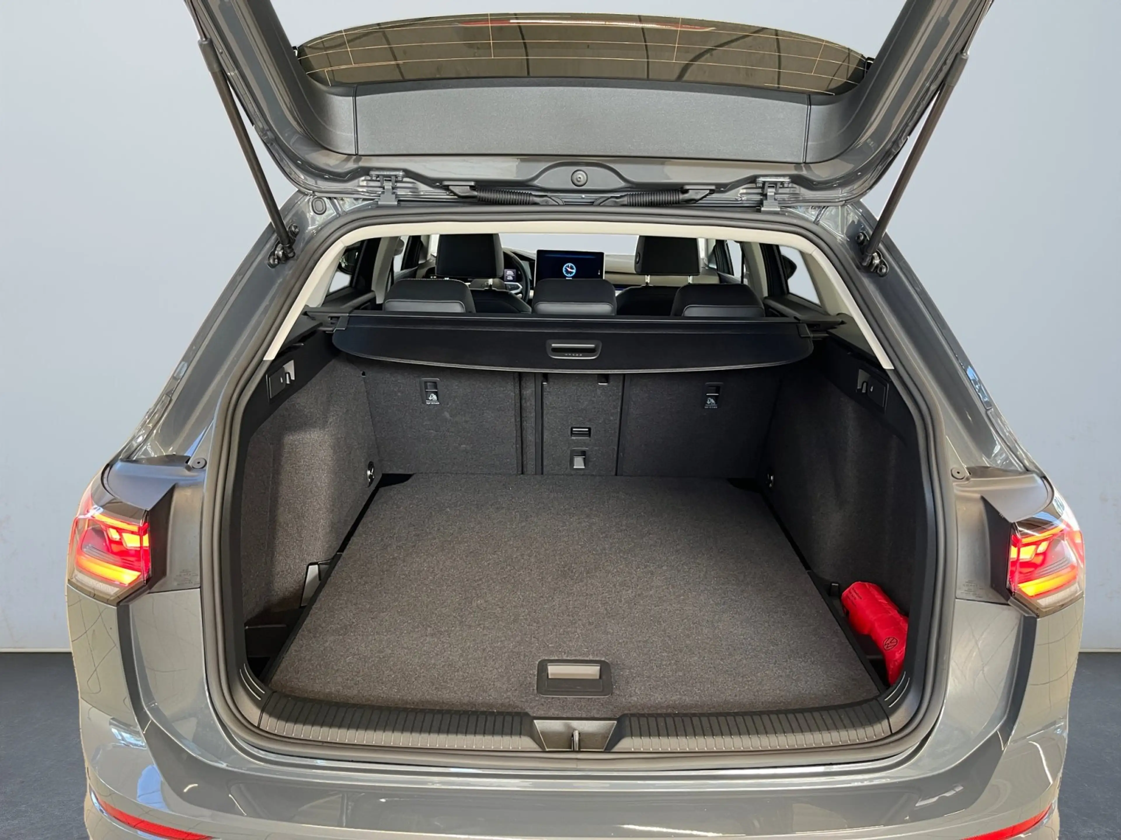 Volkswagen Golf Variant Golf VIII Variant Energy 2.0 TDI DSG ACC 360°Kam — photo 14