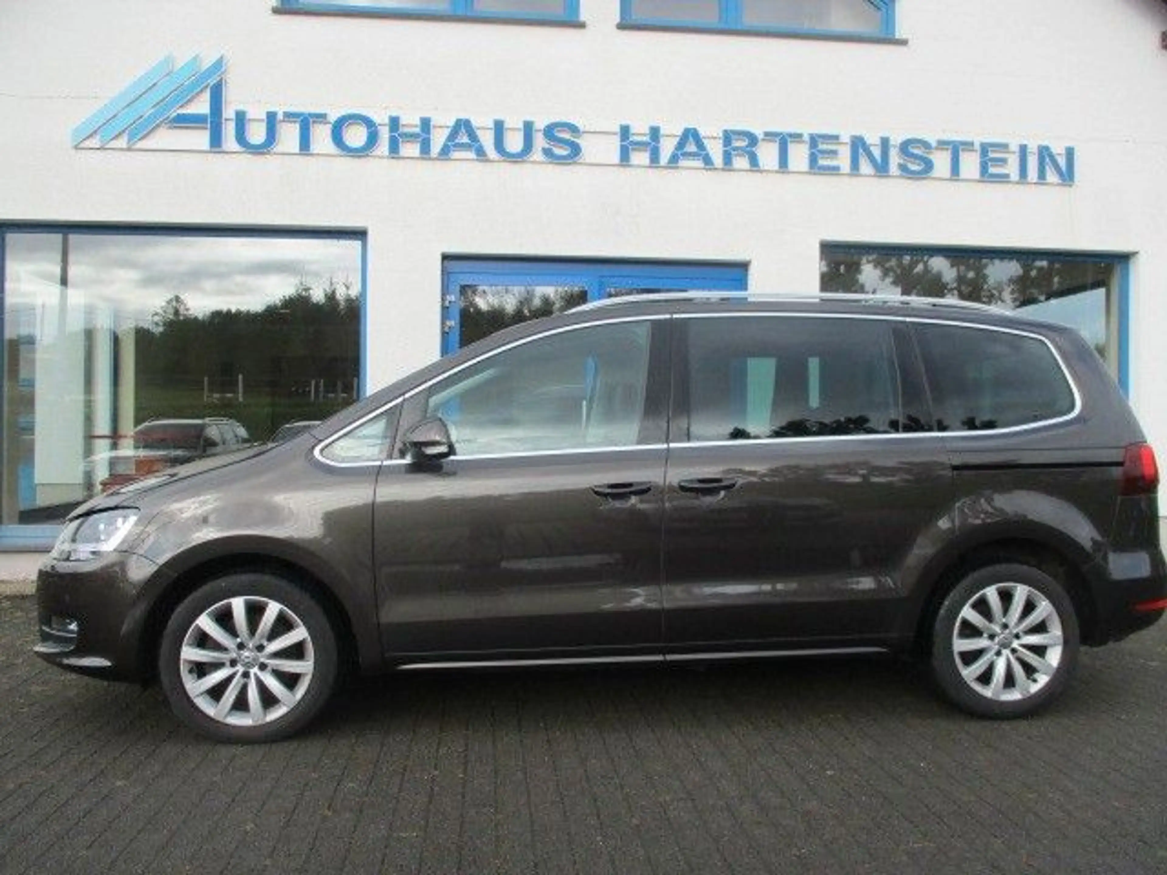Volkswagen Sharan Highline 2.0 TDI  Leder AHK Panoramadach — photo 2