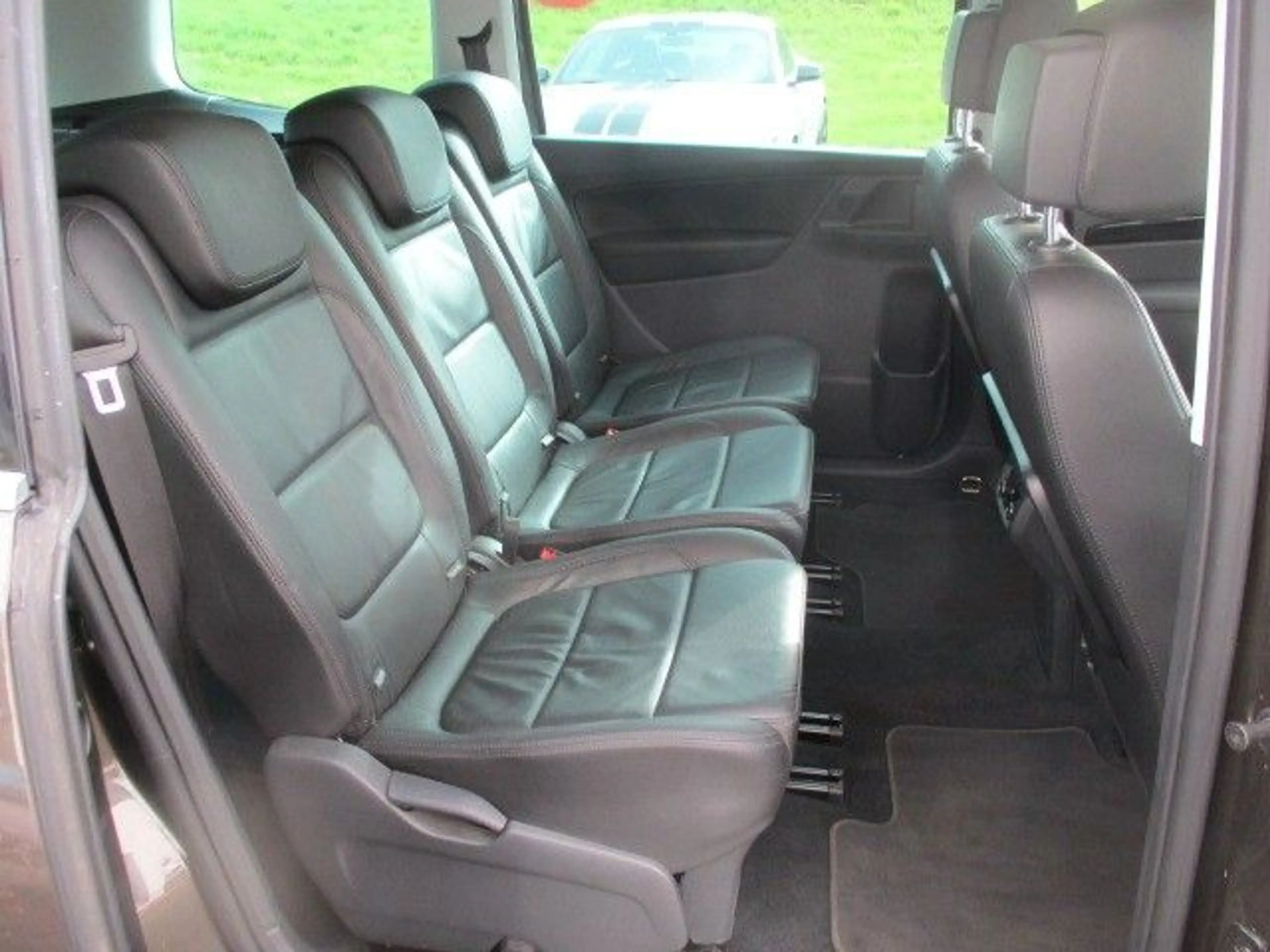 Volkswagen Sharan Highline 2.0 TDI  Leder AHK Panoramadach — photo 7