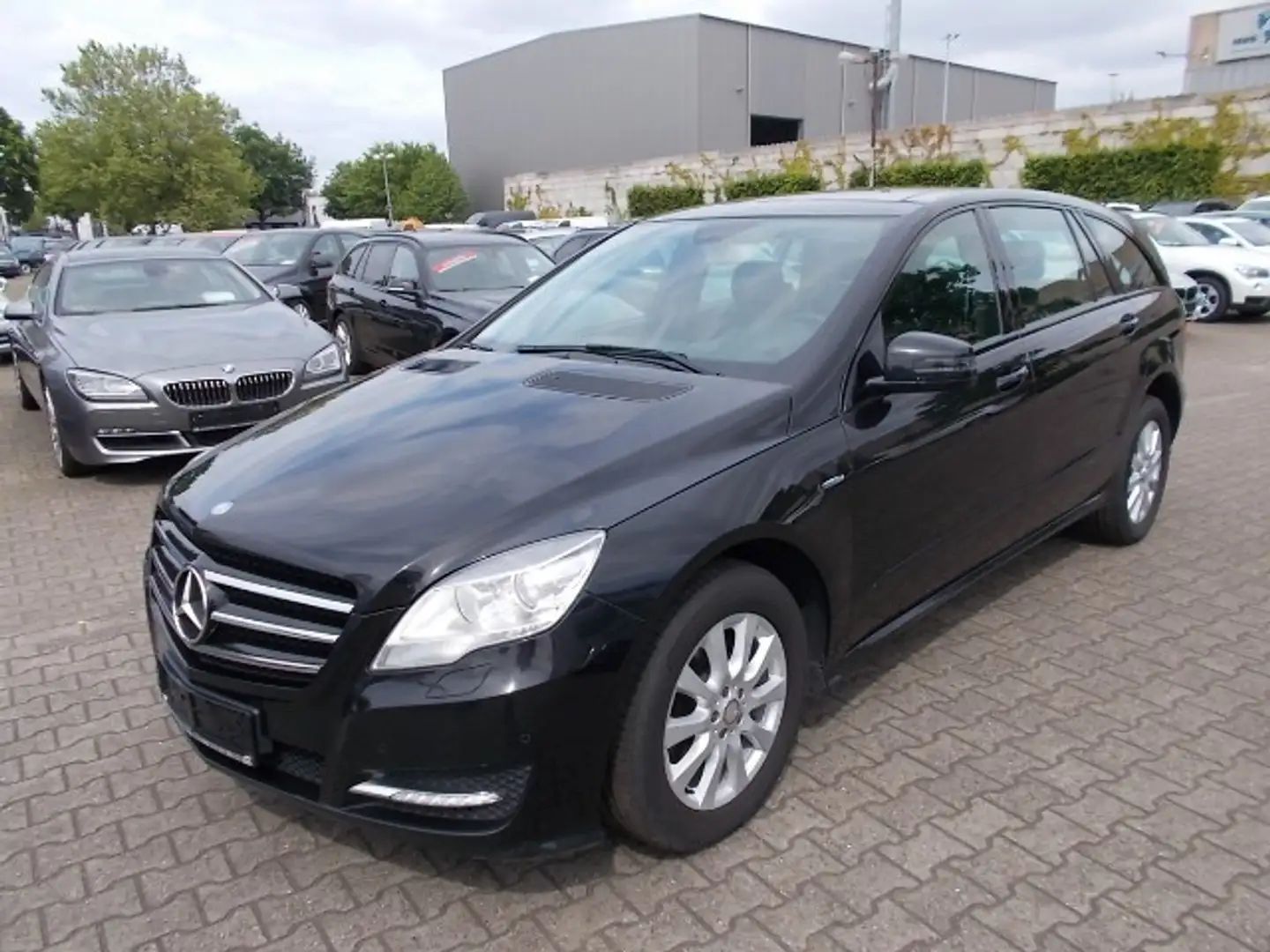 Mercedes-Benz R 350 R350 4matik AHK 7 Sitze PanoDach Xenon Leder Schwarz - 1