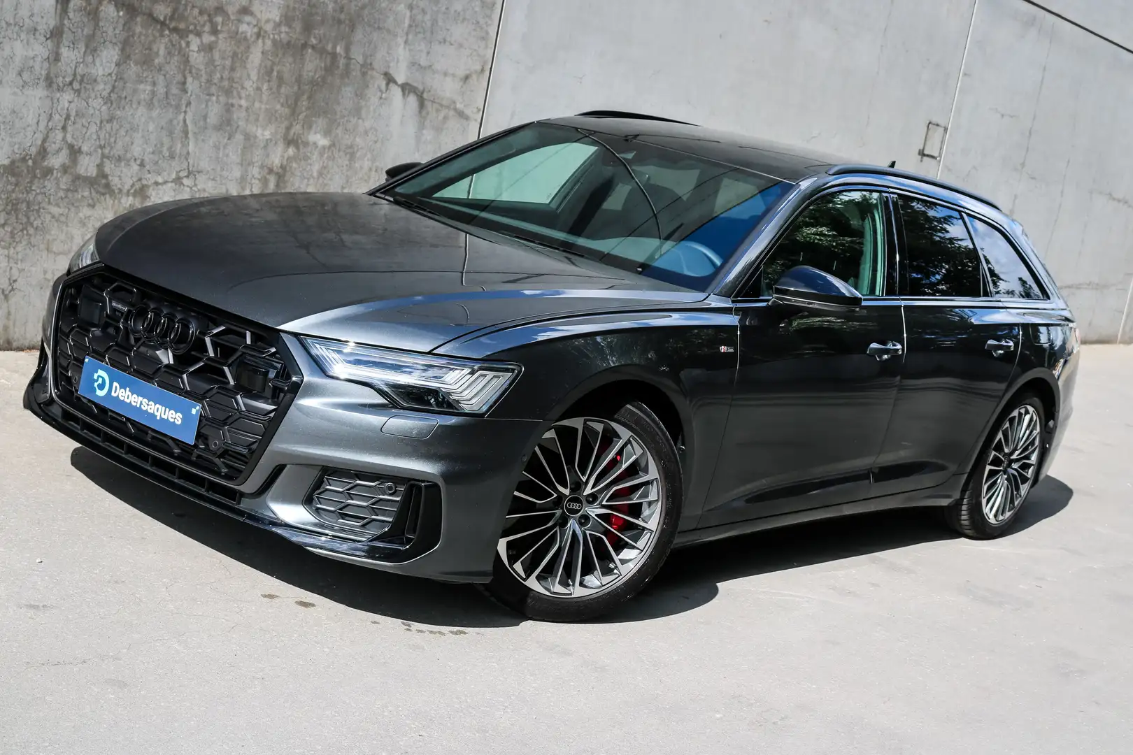 Audi A6 Avant 55 TFSIe Competition Quattro S-Line Pano Šedá - 2