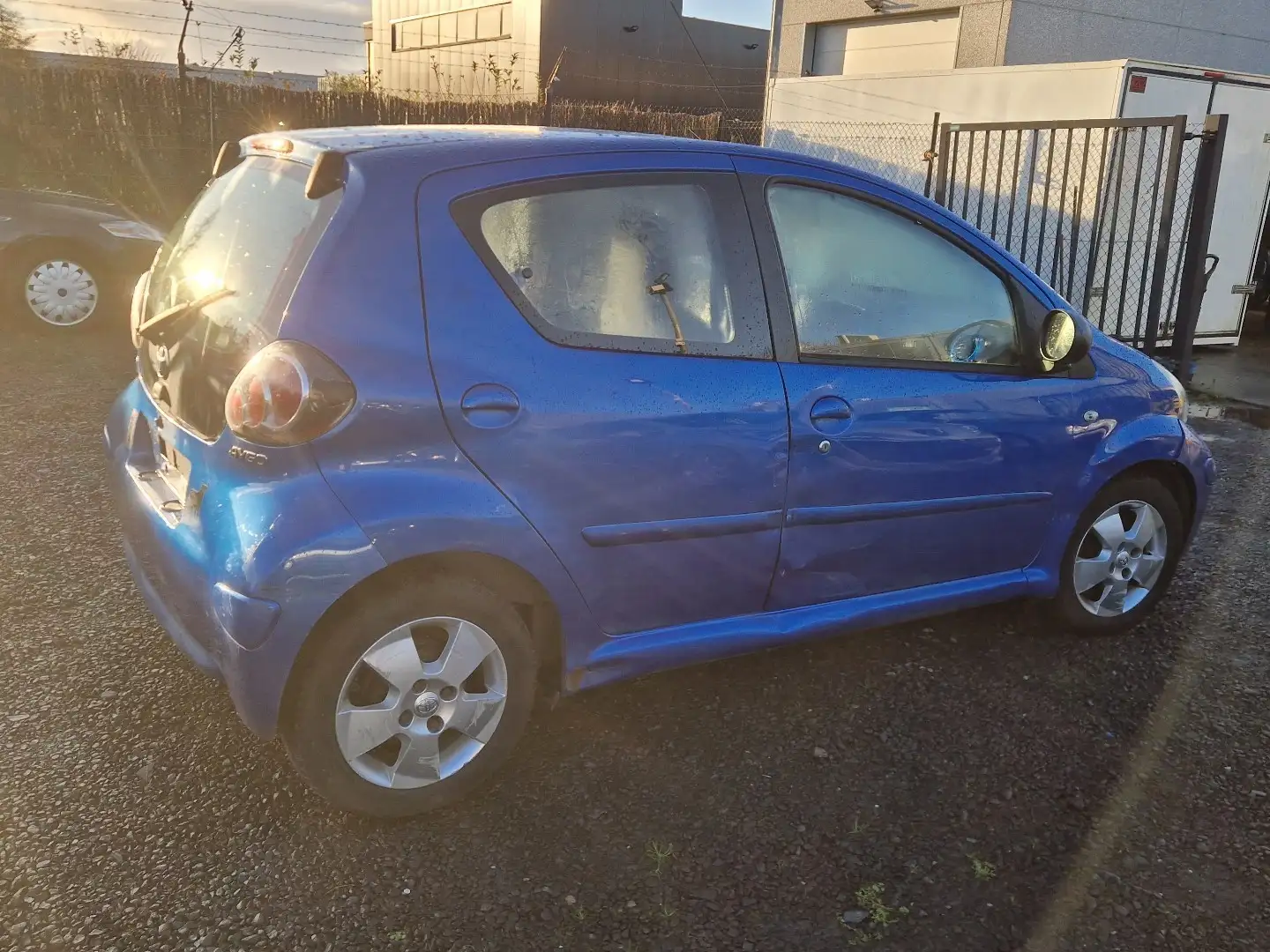Toyota Aygo 1.0i VVT-i Music MMT Blauw - 2