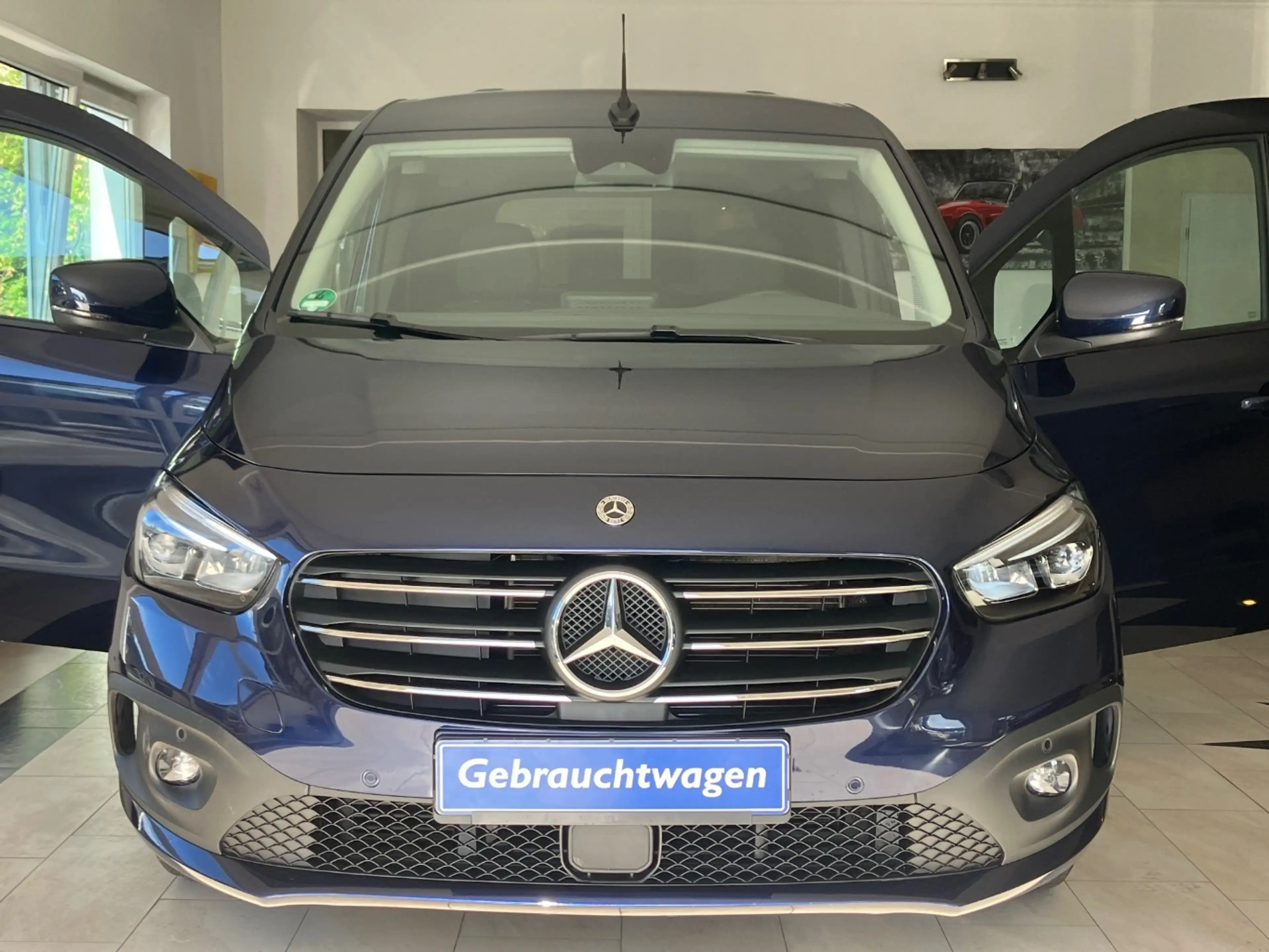 Mercedes-Benz T-Class Progressive Edition MBUX-Multimedia — photo 2