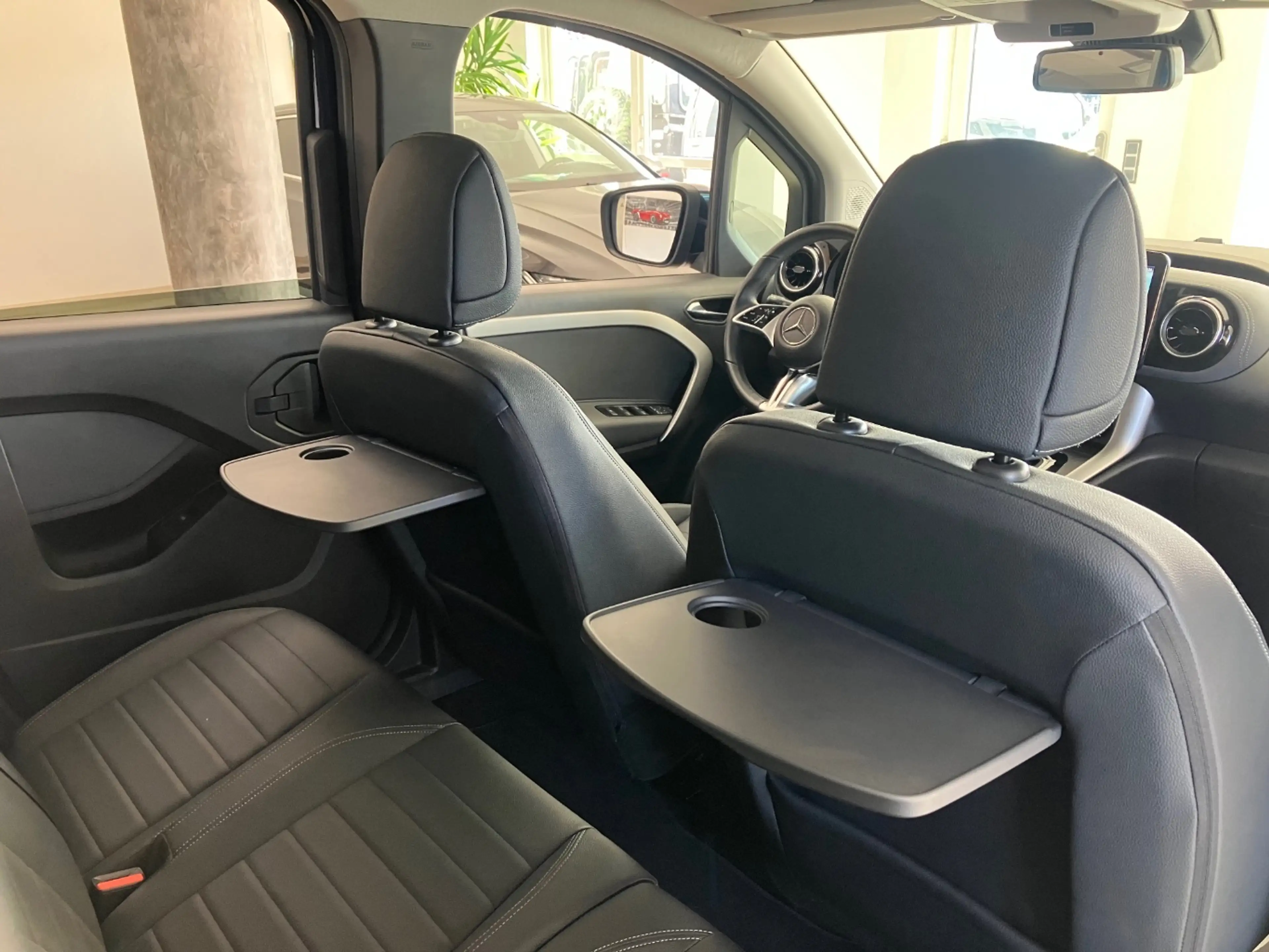 Mercedes-Benz T-Class Progressive Edition MBUX-Multimedia — photo 11