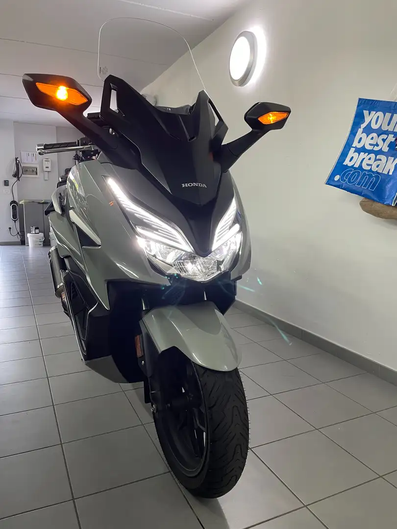 Honda Forza 350 Terminale Arrrow, Pirelli Angel, Portapacchi Gris - 1
