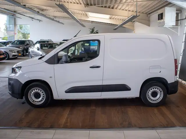 Peugeot Partner view 5