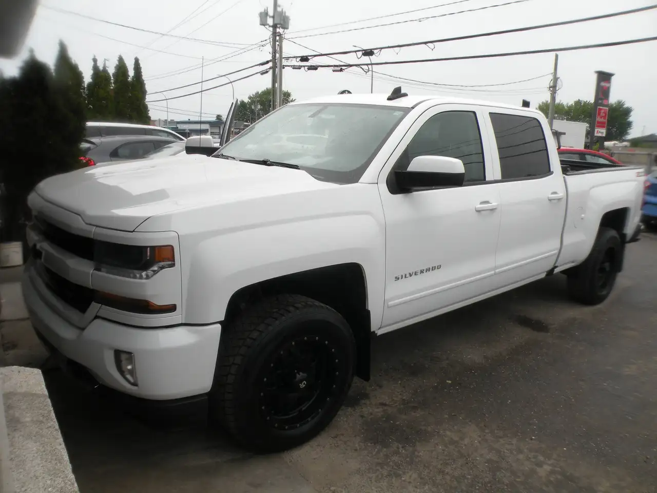 Chevrolet Silverado 1500 снимка Chevrolet Silverado 1500