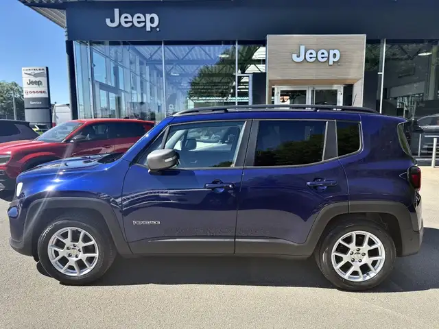 Jeep Renegade view 5