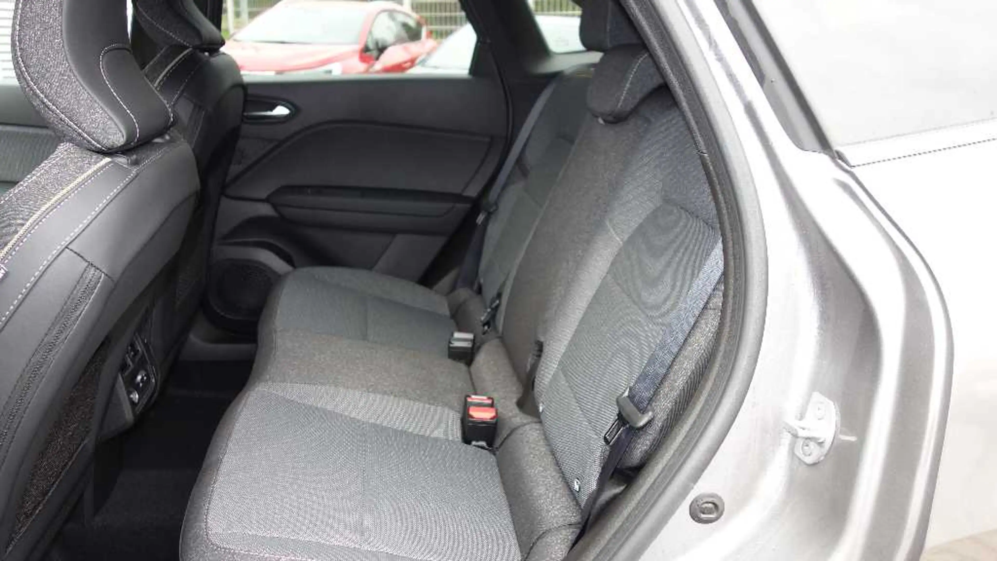 Mitsubishi Grandis Diamant Plus 1.3 T-Benziner Sitzheizung — photo 6