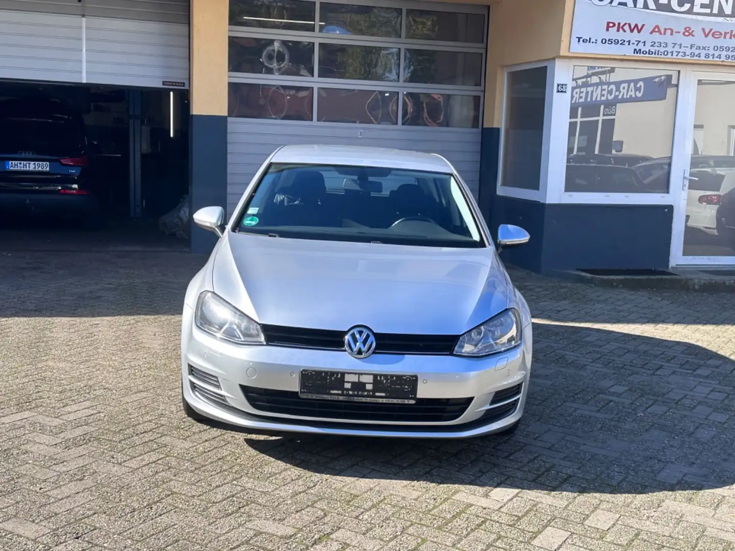Volkswagen Golf VII Lim.BMT*KLIMAAUTOMATIK*SHZ*** Silber - 2