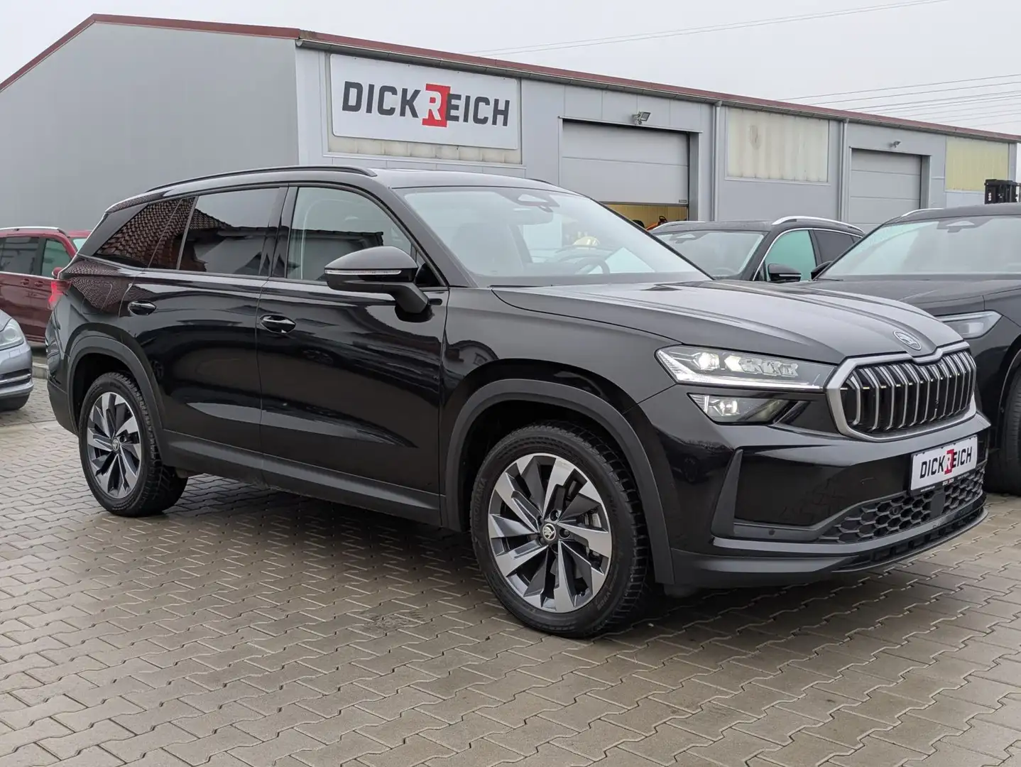 Skoda Kodiaq 2.0 TDI 4x4 Selec PANO*AHK*MATRIX*StandH. Noir - 1