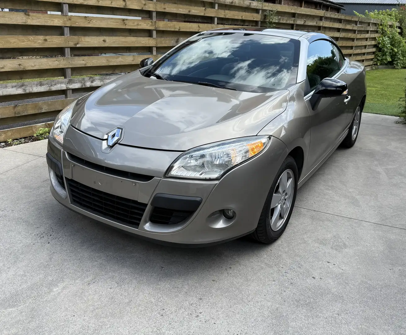 Renault Megane TCe 130 Coupe-Cabriolet Luxe - 1