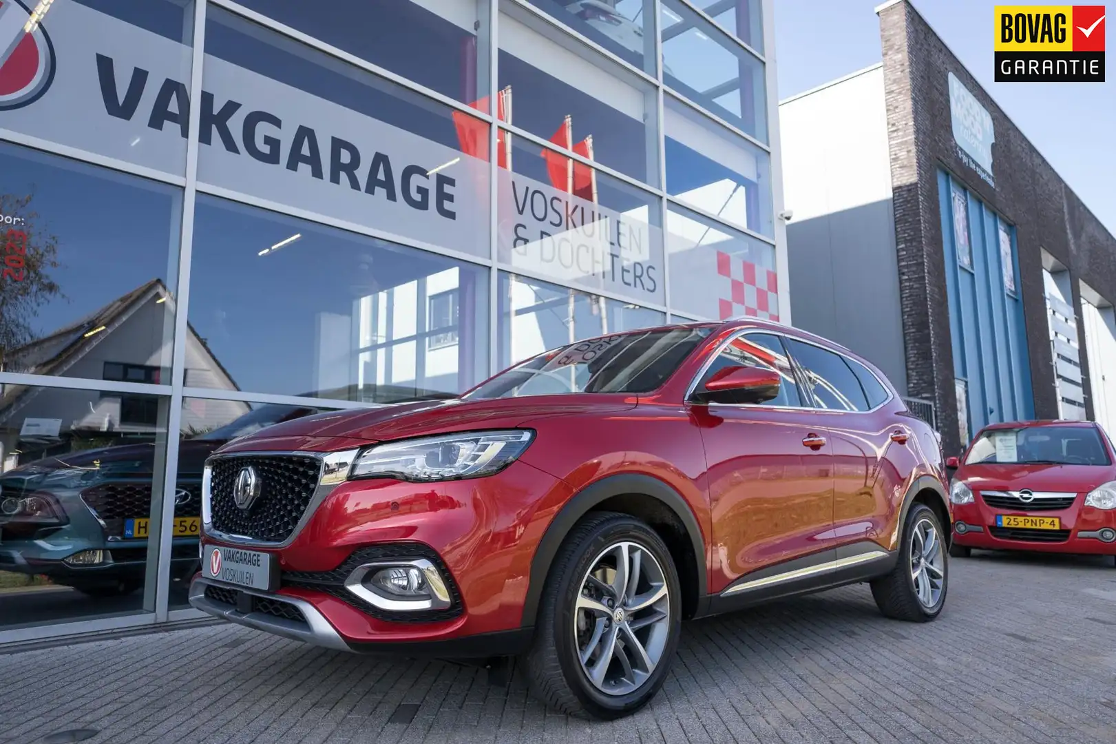 MG EHS 1.5 TGDI Luxury | Carplay | Virtual cockpit | Lede Rood - 1