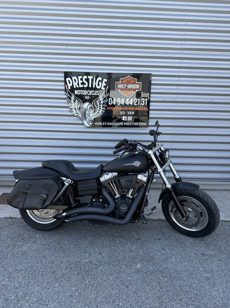 Harley-Davidson Dyna Fat Bob Negro - 1