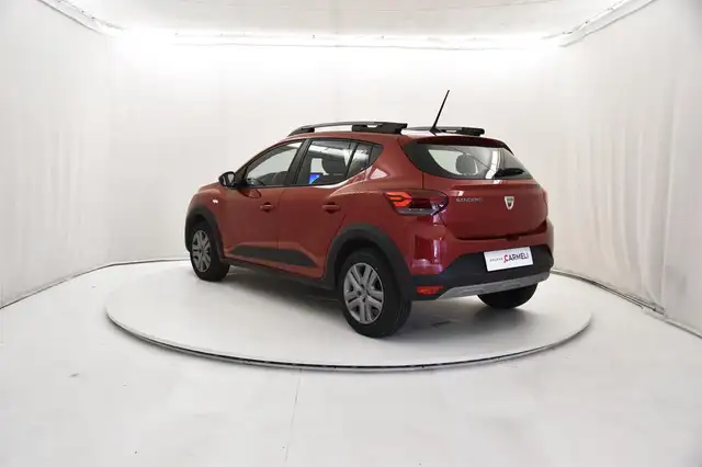 Dacia Sandero view 3