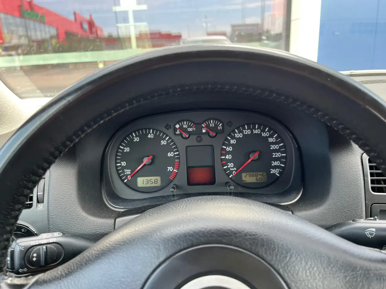 Volkswagen Golf 1.8-5V Turbo GTI, foto 4