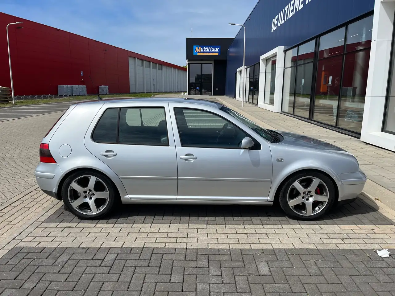 Volkswagen Golf 1.8-5V Turbo GTI, foto 2