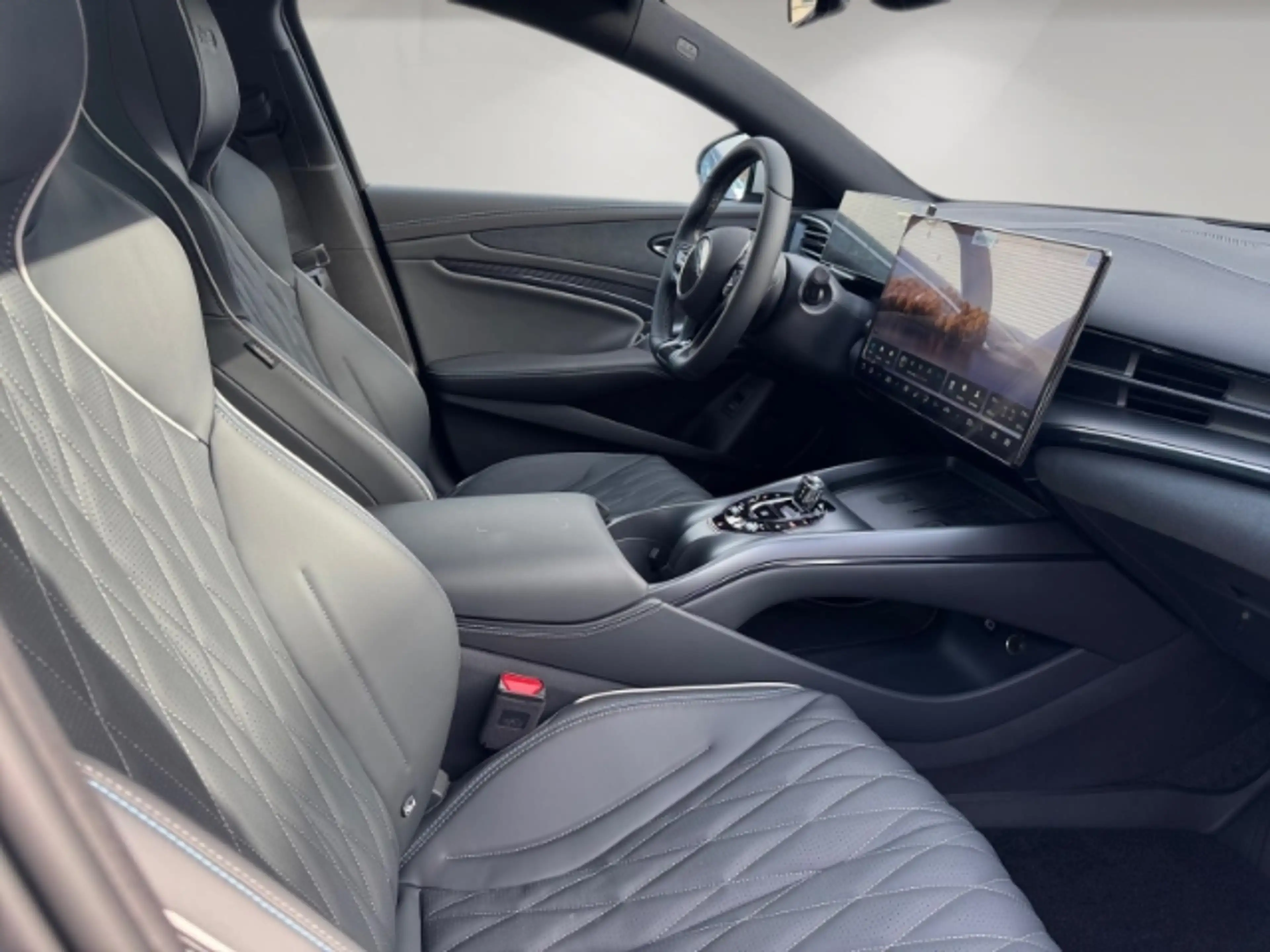 BYD Seal Comfort/Panorama/360 Kamera/V2L/Elektrische Heckkl — photo 11