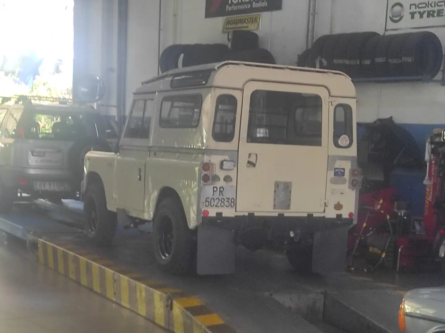 Land Rover Series Tetto rigido Beige - 2