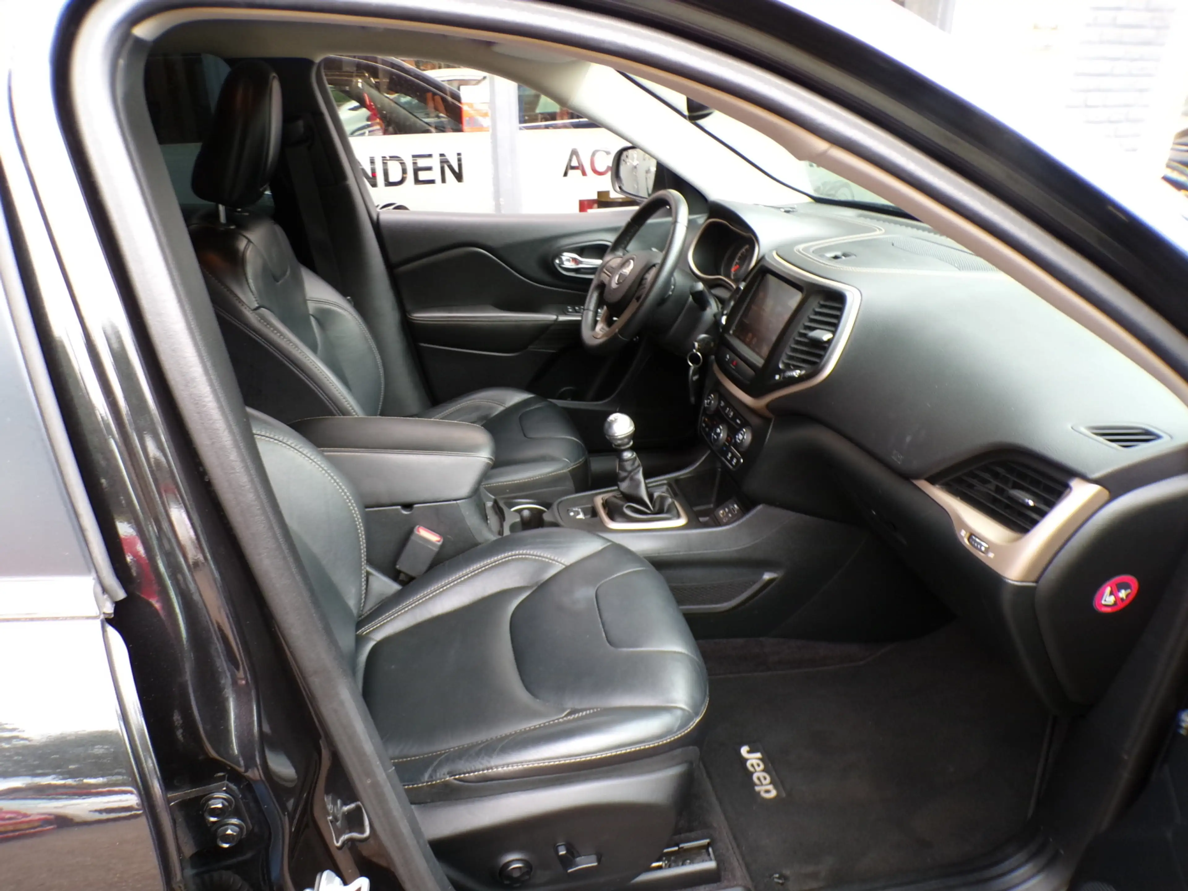 Jeep Cherokee 2.0 Longtitude TOP STAAT EN VEEL EXTRA'S! — photo 7