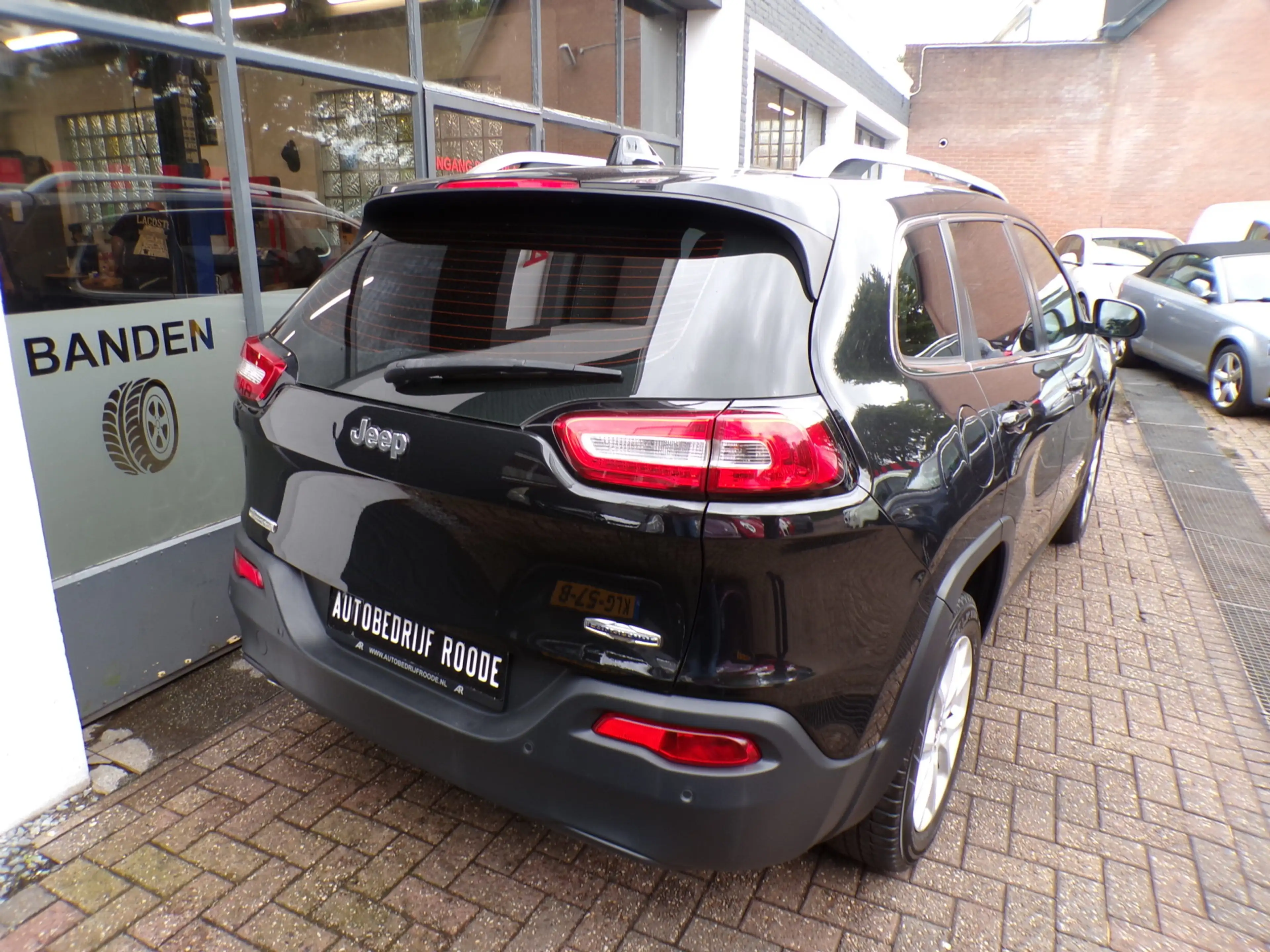 Jeep Cherokee 2.0 Longtitude TOP STAAT EN VEEL EXTRA'S! — photo 5