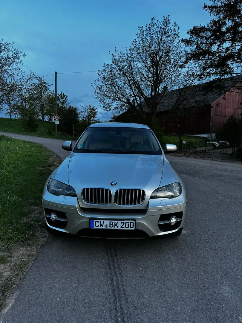 BMW X6 xDrive35d Бежевий - 2