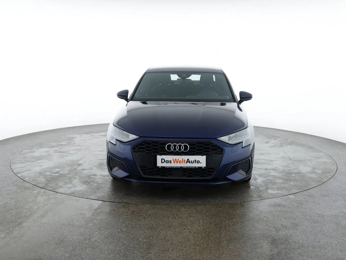 Audi A3 Limousine 35 TFSI Blauw - 2