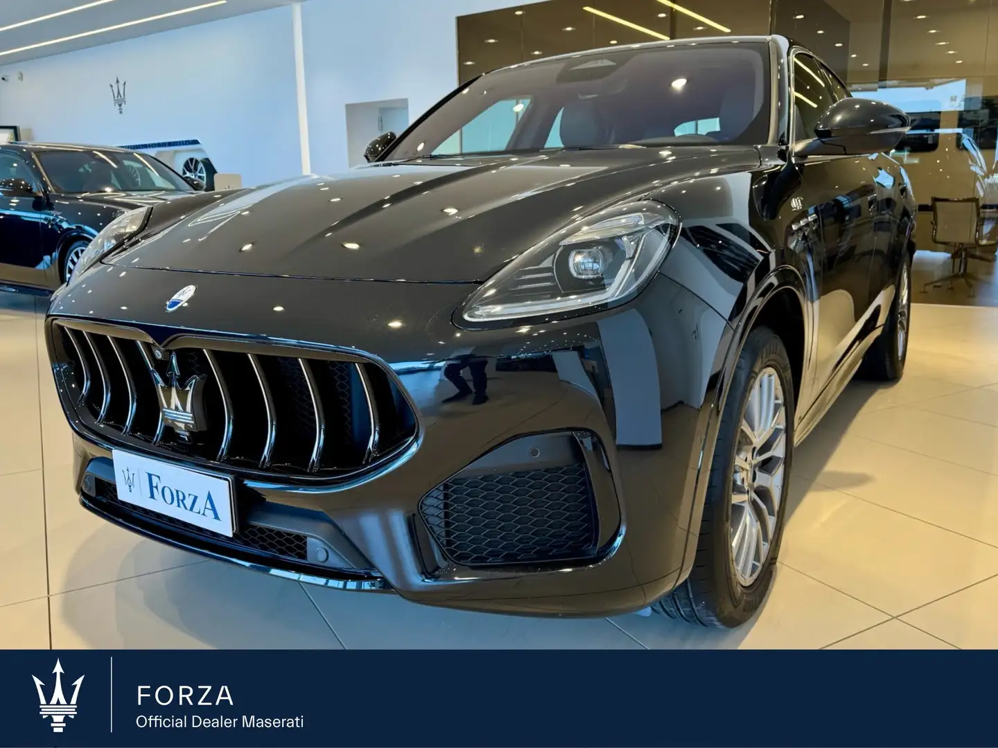 Maserati Grecale 2.0 mhev GT 250cv , Telecamere 360°, C.19" Negro - 1