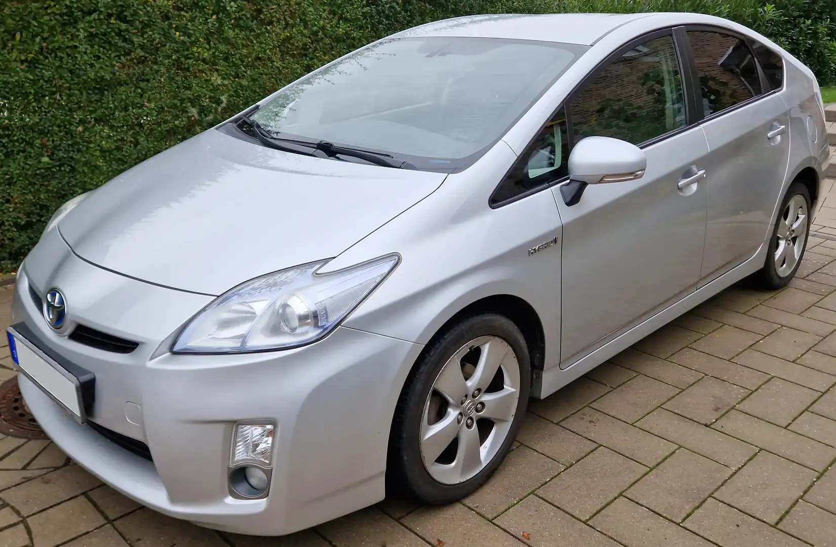 Toyota Prius Prius (Hybrid) Life Silber - 1