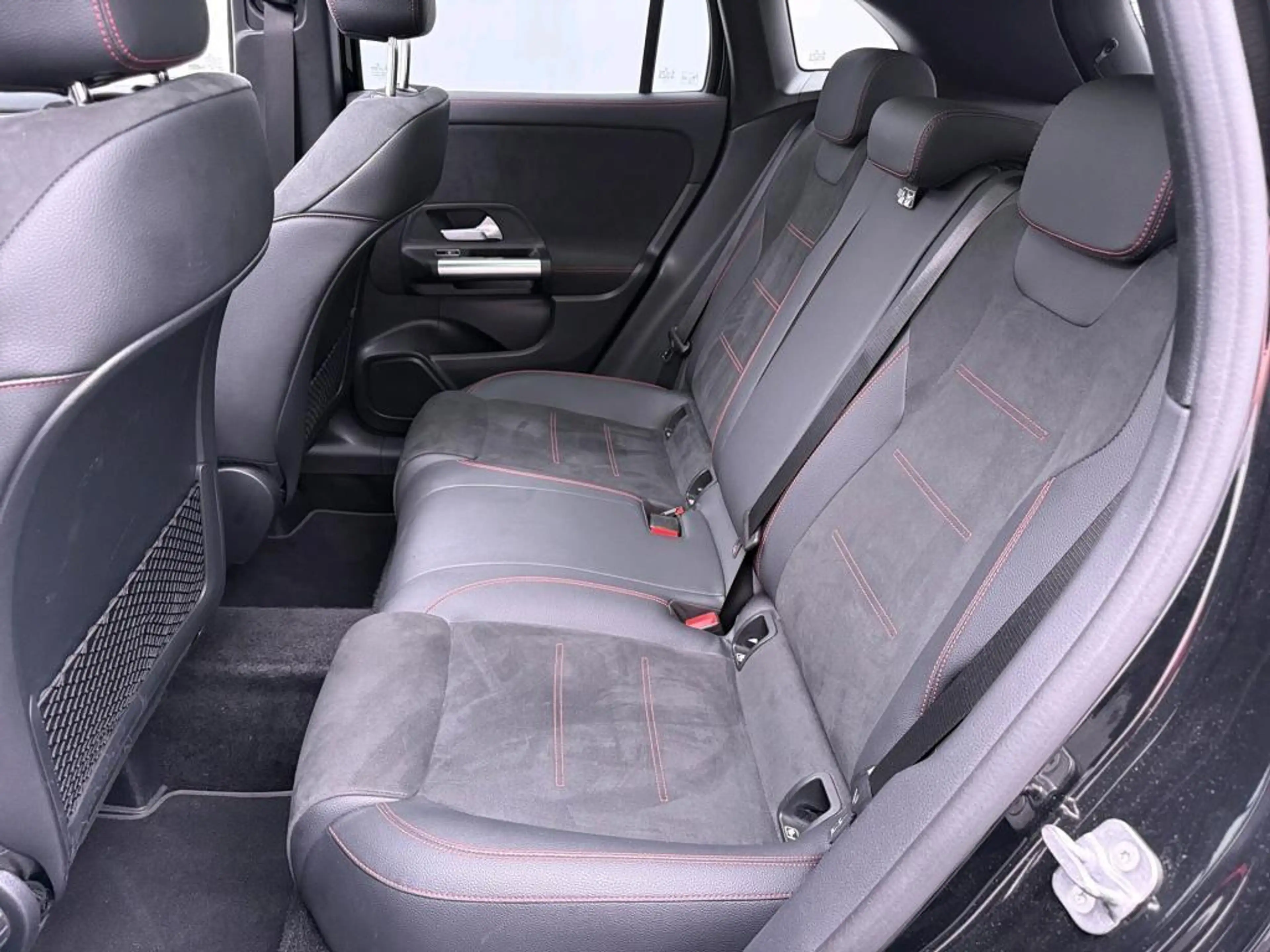 Mercedes-Benz GLA 250 e Business Solution AMG | Trekhaak Wegklapbaar | P — photo 11
