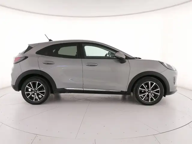 Ford Puma view 3