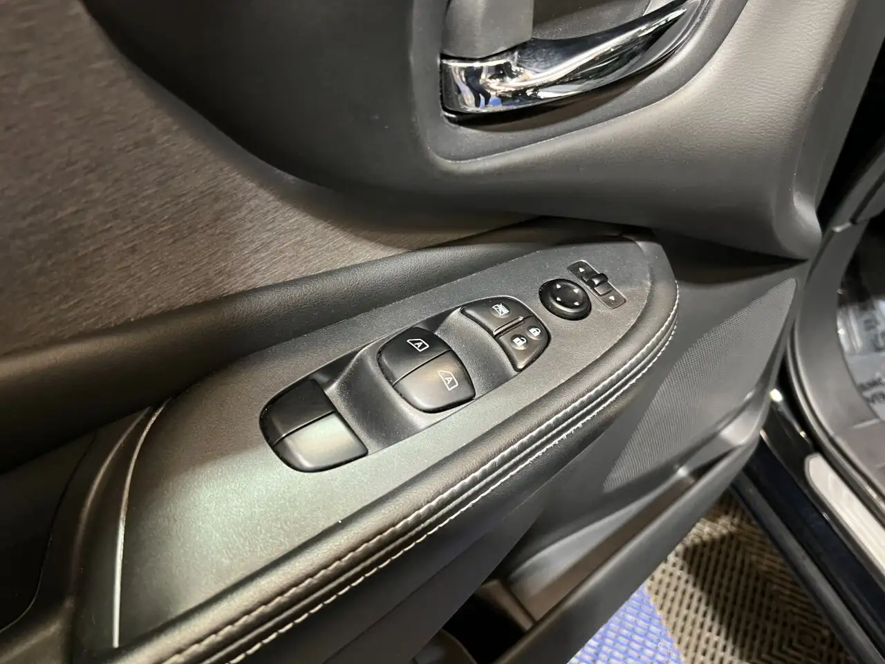 Nissan Murano снимка Nissan Murano