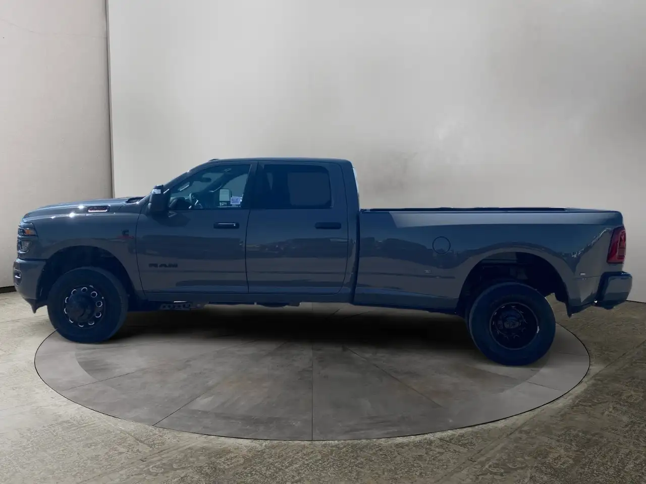 RAM 3500 снимка RAM 3500
