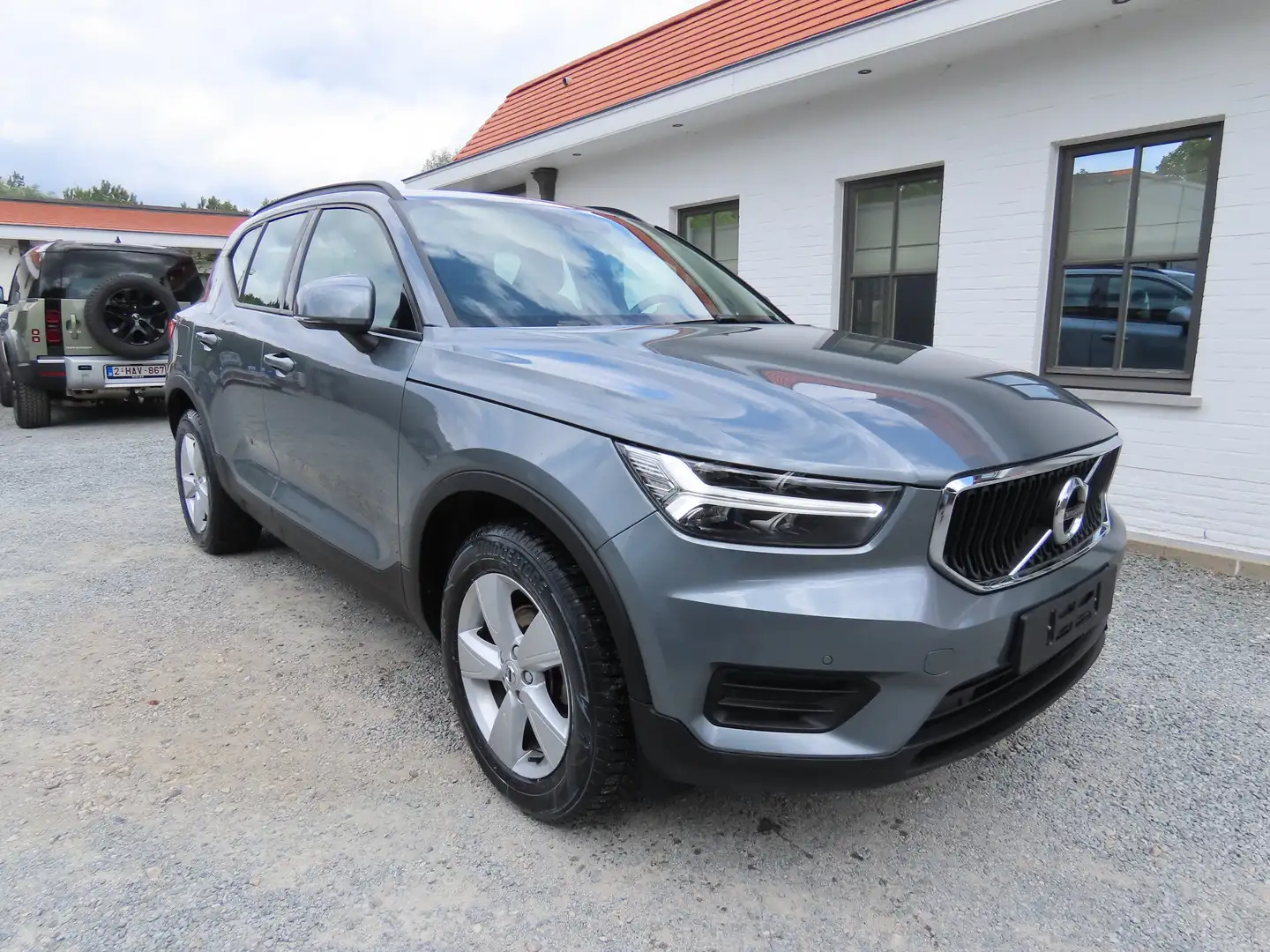 Volvo XC40 1.5 T3 Momentum 13636eur +BTW/TVA Grijs - 1