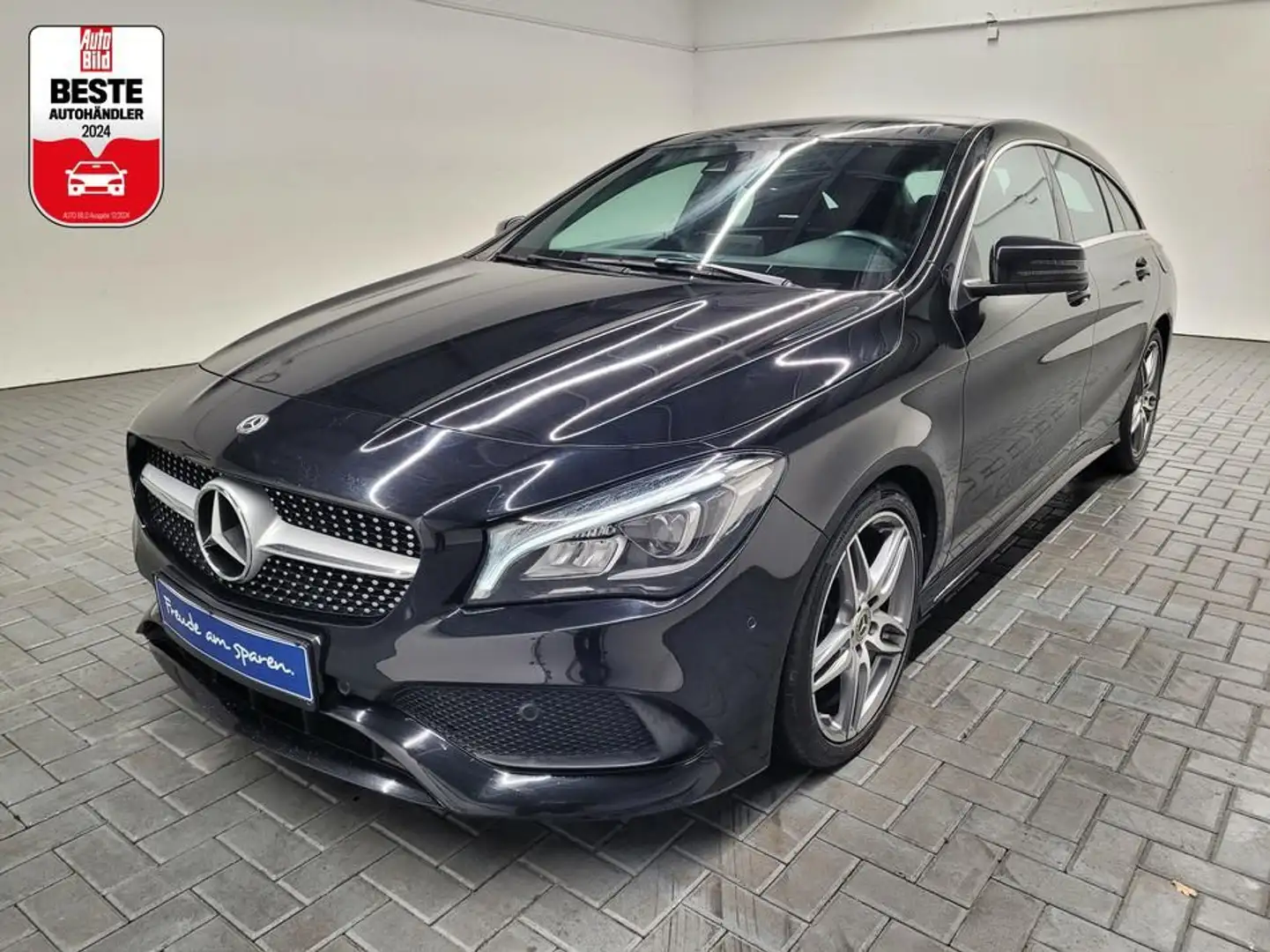 Mercedes-Benz CLA 200 AMG-Line LED/Navi/SHZ/PDC Schwarz - 1