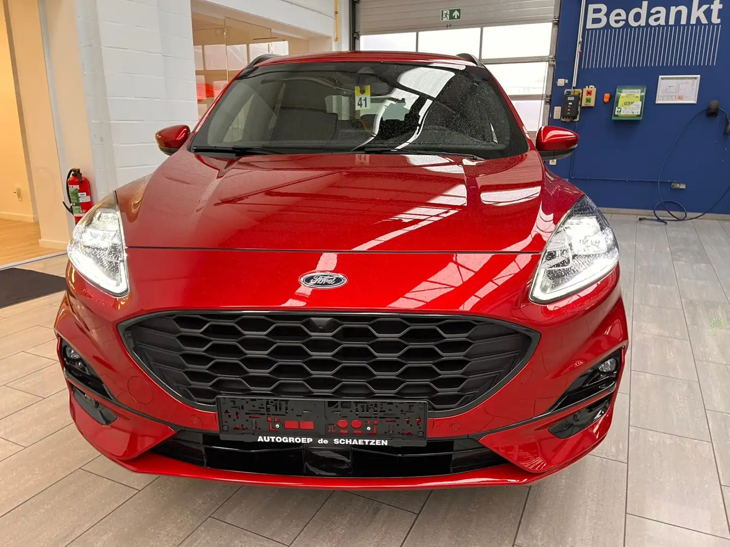 Ford Kuga ST-Line X FHEV AUT Rouge - 2