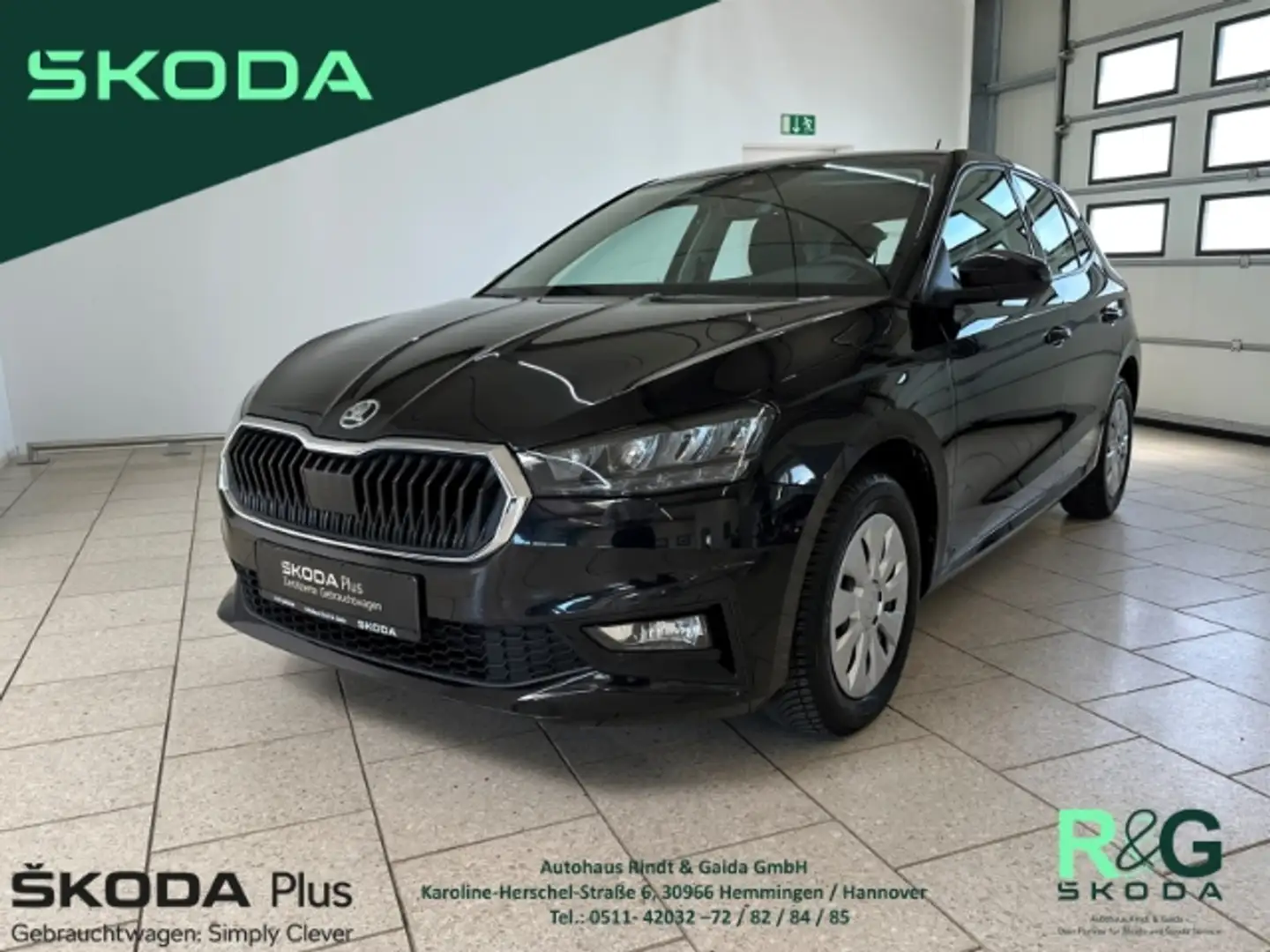 Skoda Fabia Selection 1.0 TSI DSG SHZ SmartLink PDC Freisprech Schwarz - 1