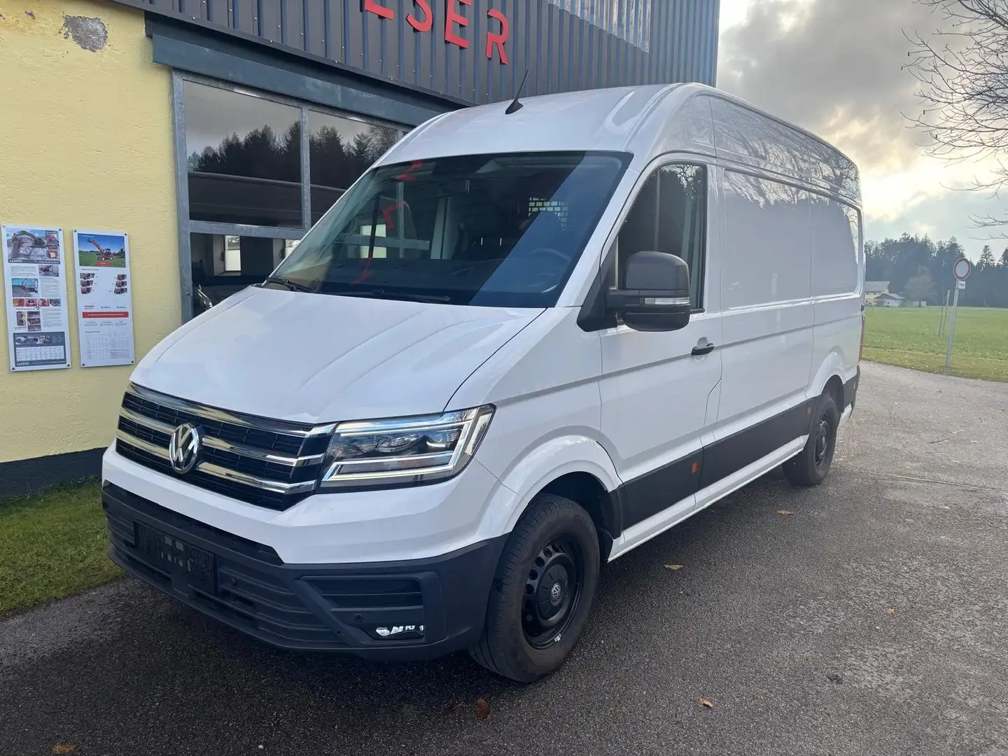 Volkswagen Crafter Crafter Kasten Automatik LED Navi Schwingsitz Stan Weiß - 1