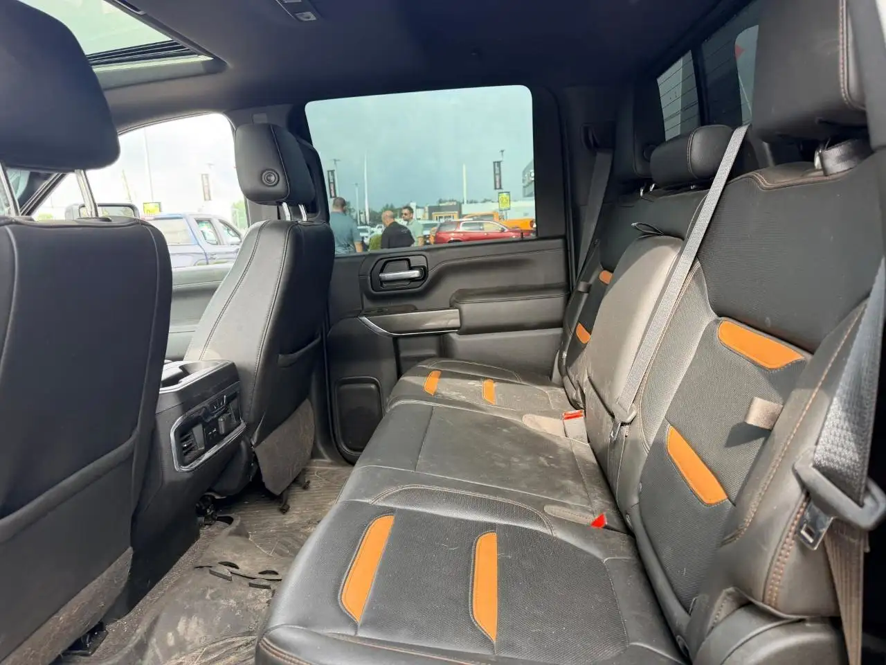 GMC Sierra 2500HD снимка GMC Sierra 2500HD